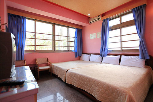 Sakura Homestay Nantou Buitenkant foto